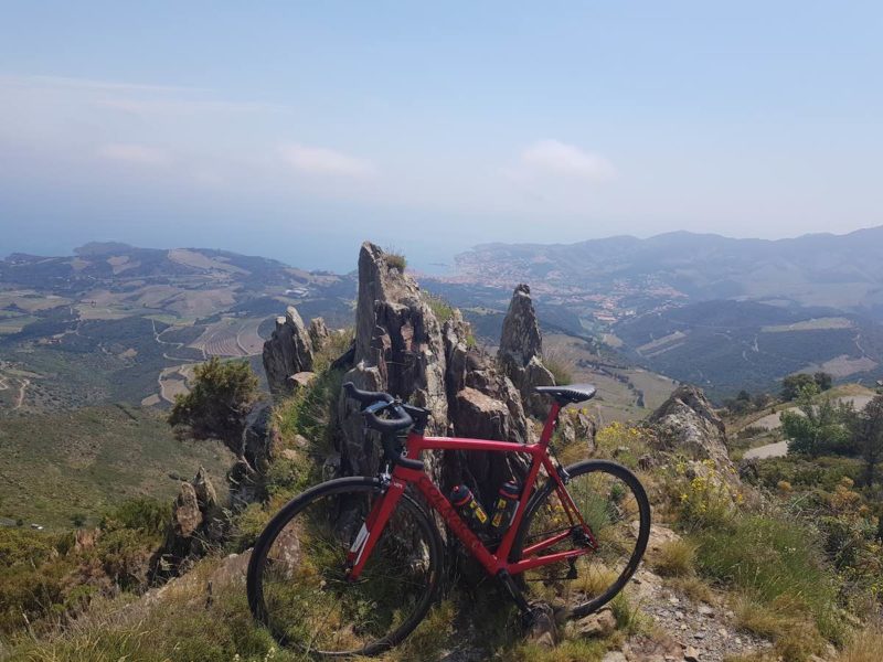 bikerumor pic of the day cycling on the border between France and Spain on the cote vermeille near Banyuls-sur-Mer