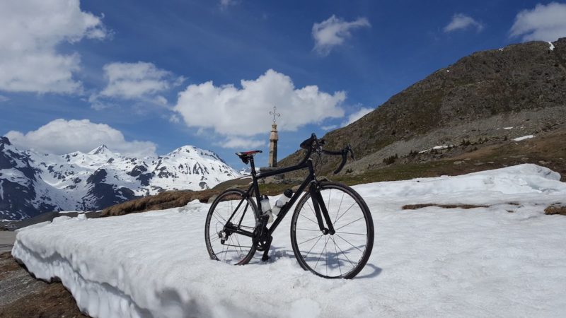 bikerumor pic of the day cycling in the french alps, snow on the road, Col de la Croix de Fer
