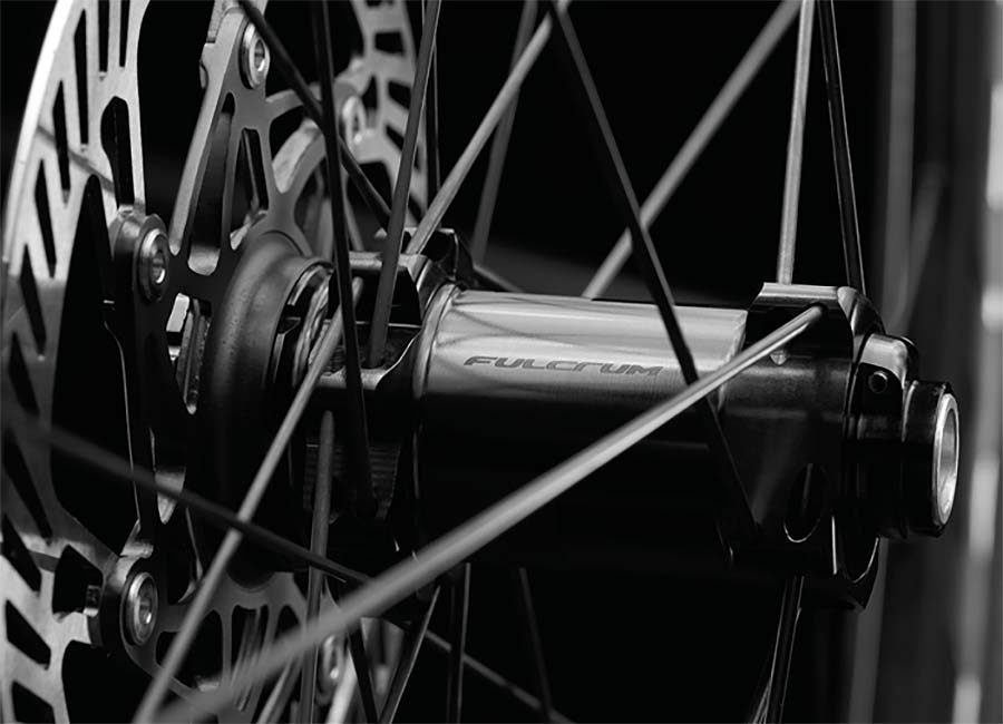 new Fulcrum WIND aero road bike wheels in 40 and 55 mm depths for disc brake road bikes