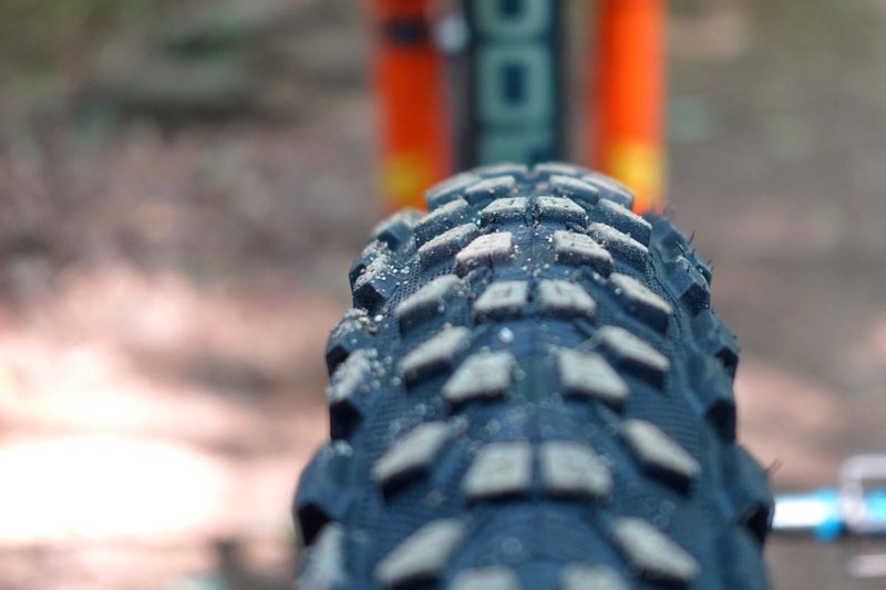 vee tire rail escape trail mountain bike tire review and actual weights