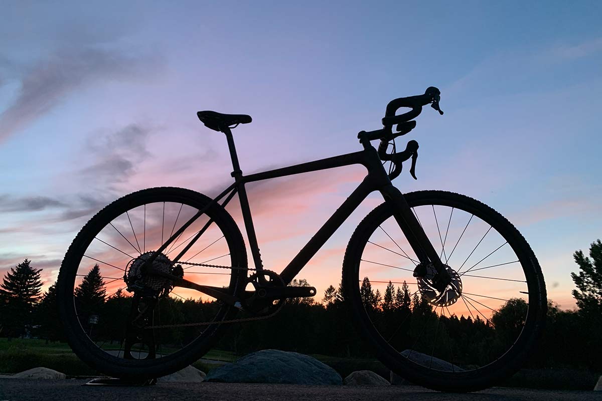 spy shots new shimano pro component carbon fiber gravel handlebar and seatpost with smaller frame bags