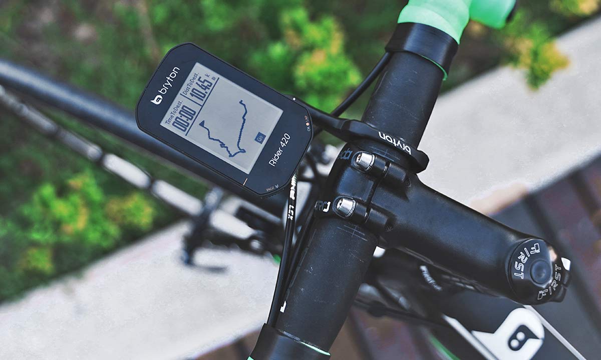 Bryton’s simple, powerful Rider 420 cycling computer, full-featured Android Rider 860