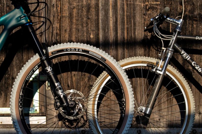 Onza Porcupine retro modern trail all-mountain bike tire