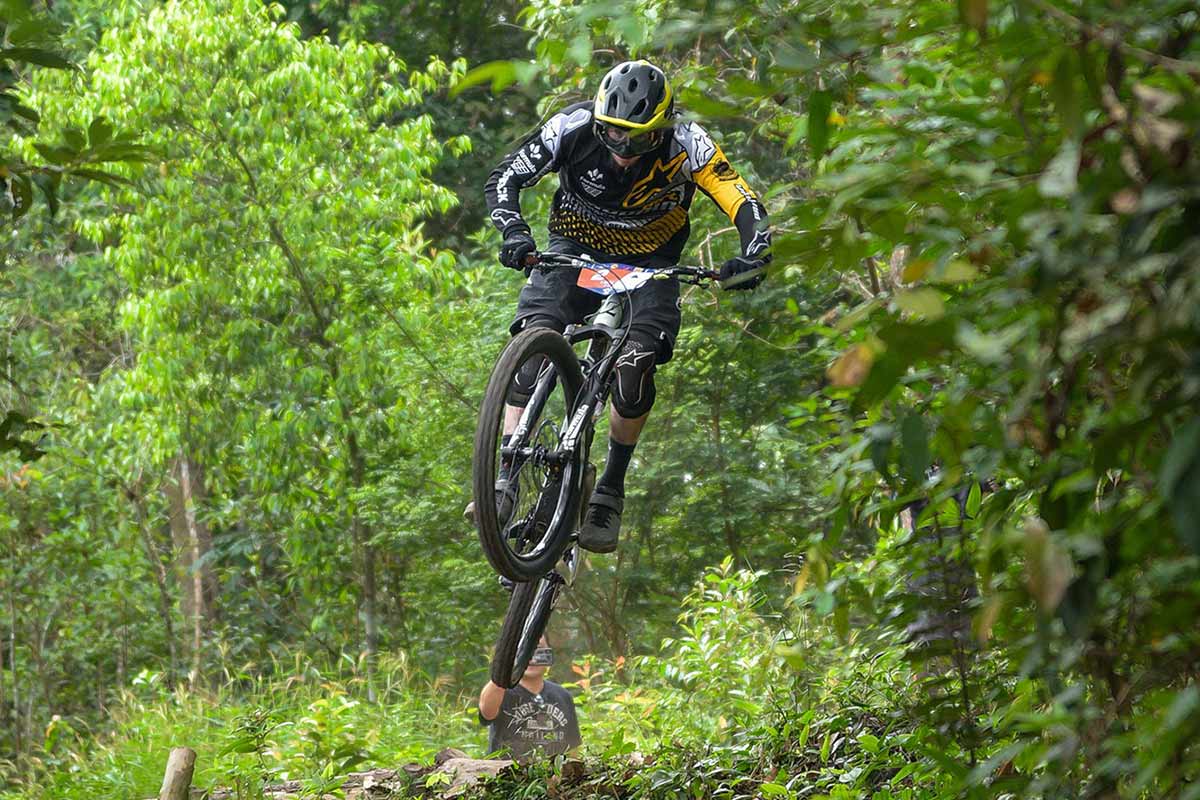 enduro mountain bike race in changmai thailand shows off where to ride mtb trails in asia