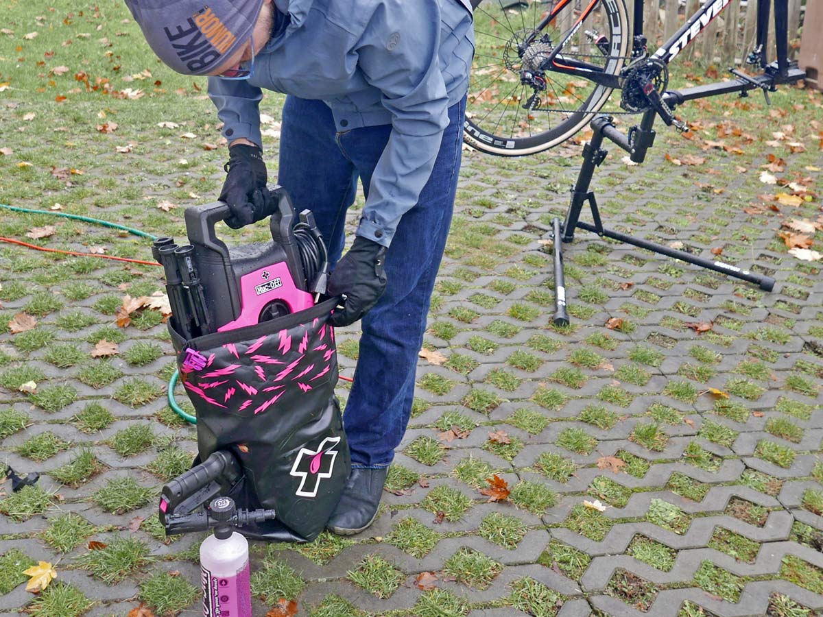 Muc-Off Pressure Washer review, bicycle-specific bike& bearing-safe compact electric regulated-pressure pressure washer with Snow Foam soap bubble attachment sprayer