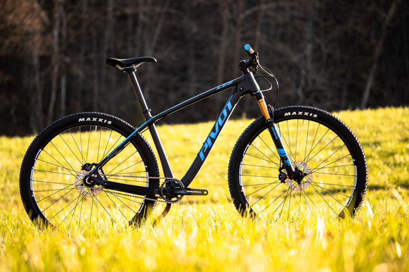 All-new Pivot LES Singlespeed offers modern geo, lighter frame 