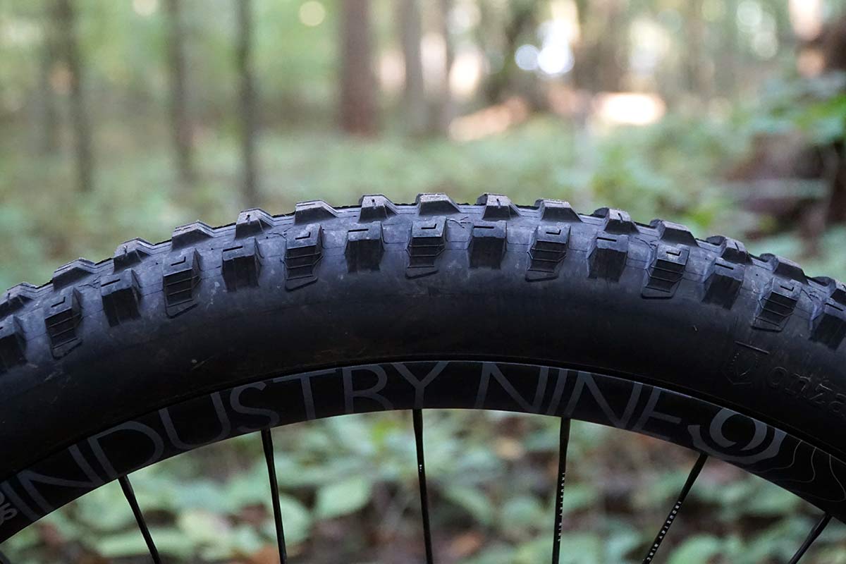 onza aquila frc enduro mountain bike tire review