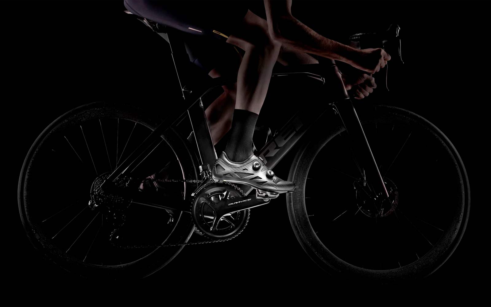 2020 Mavic Comete Ultimate v2 road shoes, ultra stiff lightweight carbon exoskeleton road bike shoes