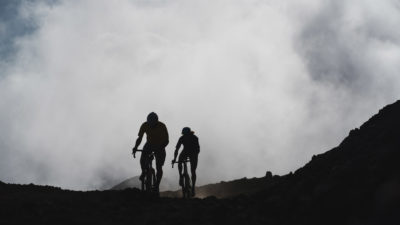 Maui 2 for 1: Barry Wicks & Erik Tonkin ride Kona Libres Into The Clouds