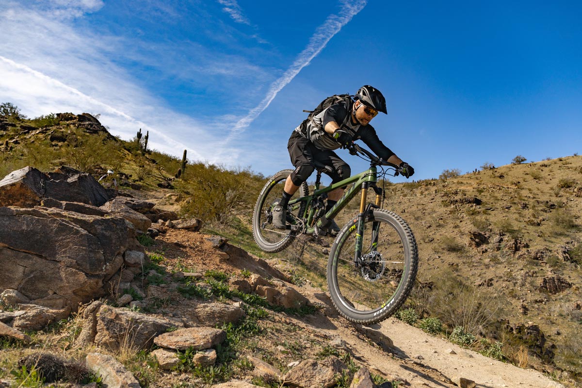 Review: First rides on the new 2020 Pivot Switchblade at South Mountain