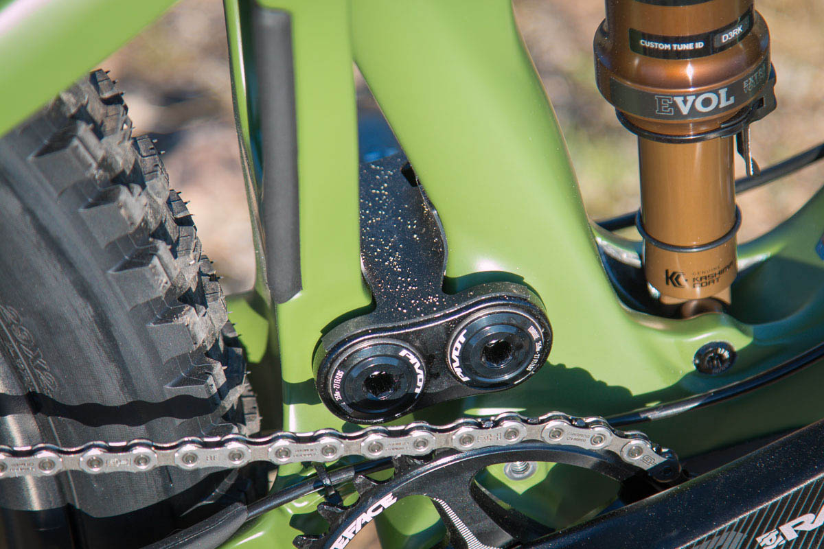 Pivot Switchblade Gets Sharper w/ all new frame, more travel, updated geo & Fox Live