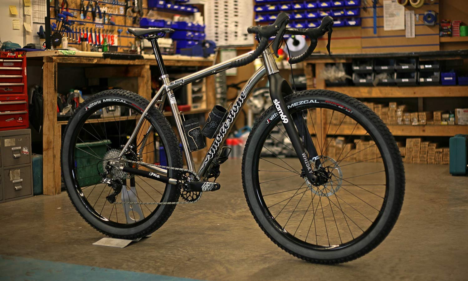 Smokestone Mr Harry ti adventure bike, titanium fat gravel 29er plus MTB adventure bikepacking mountain bike