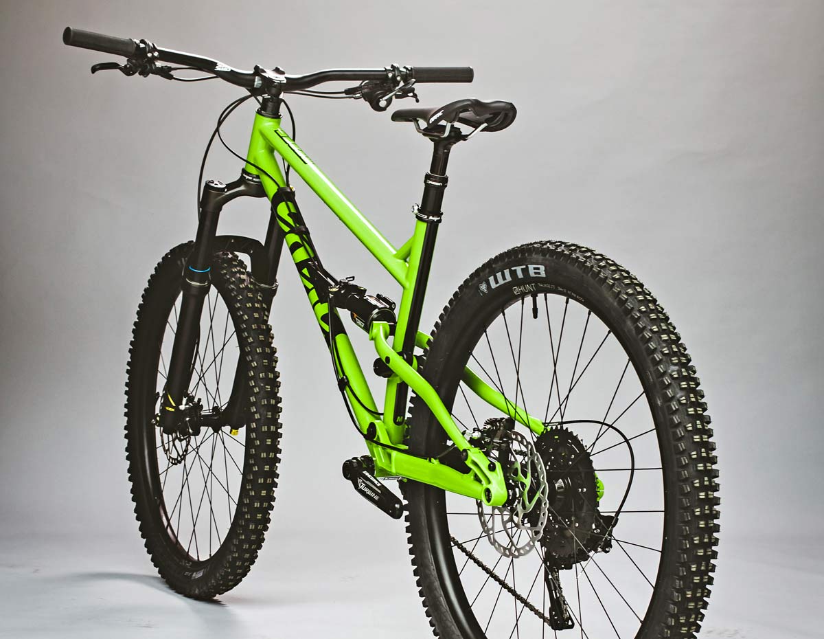 2020 Cotic Flare trail mountain bike, full-suspension UK-made MTB, 27.5 135mm travel UK steel alloy trail bike, photos by Richard Baybutt