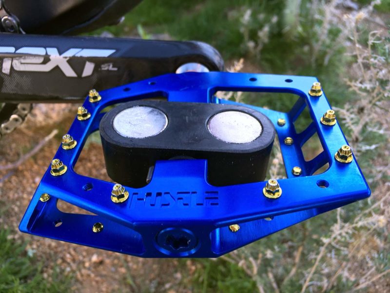 hustle bike labs magnetic pedals for mountain bikers