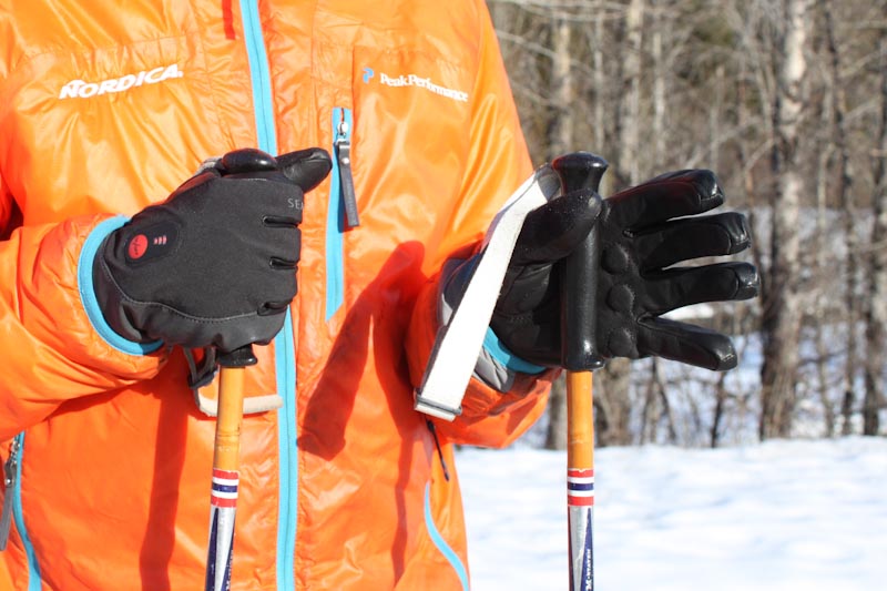 Review: Sealskinz Waterproof Heated Cycle Gloves and Waterproof All-Weather  Socks - Bikerumor