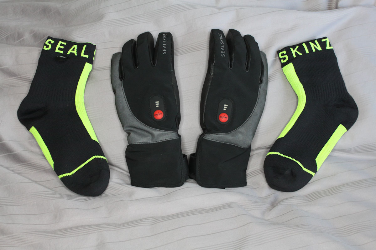 heated cycling gloves