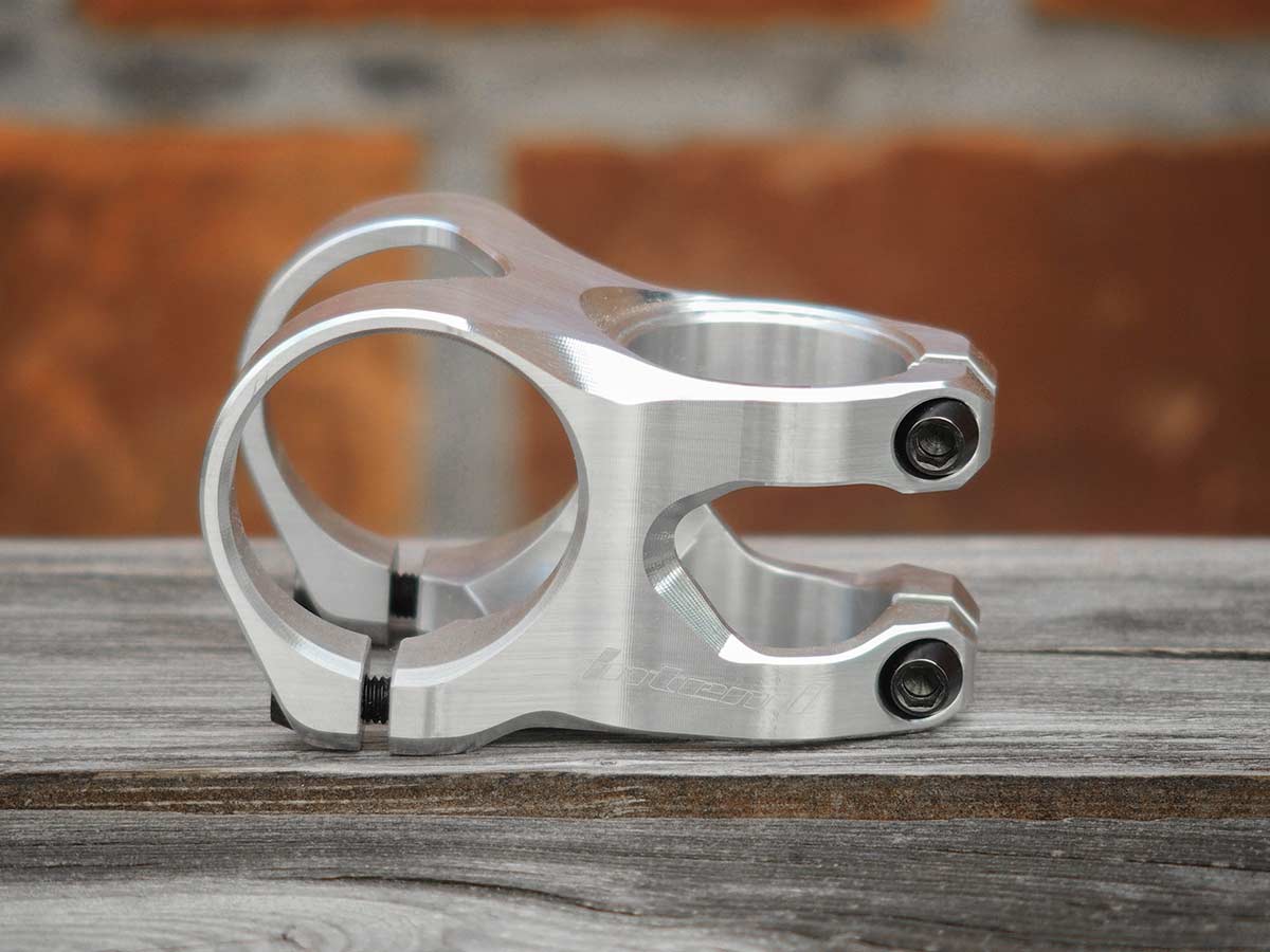 The Intend Grace 31.8mm clamp FR stem with 35mm reach