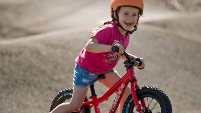 Shoot a MTB corona-video w/ your kid & Win a Commencal Ramones youth mountain bike in this quarantine