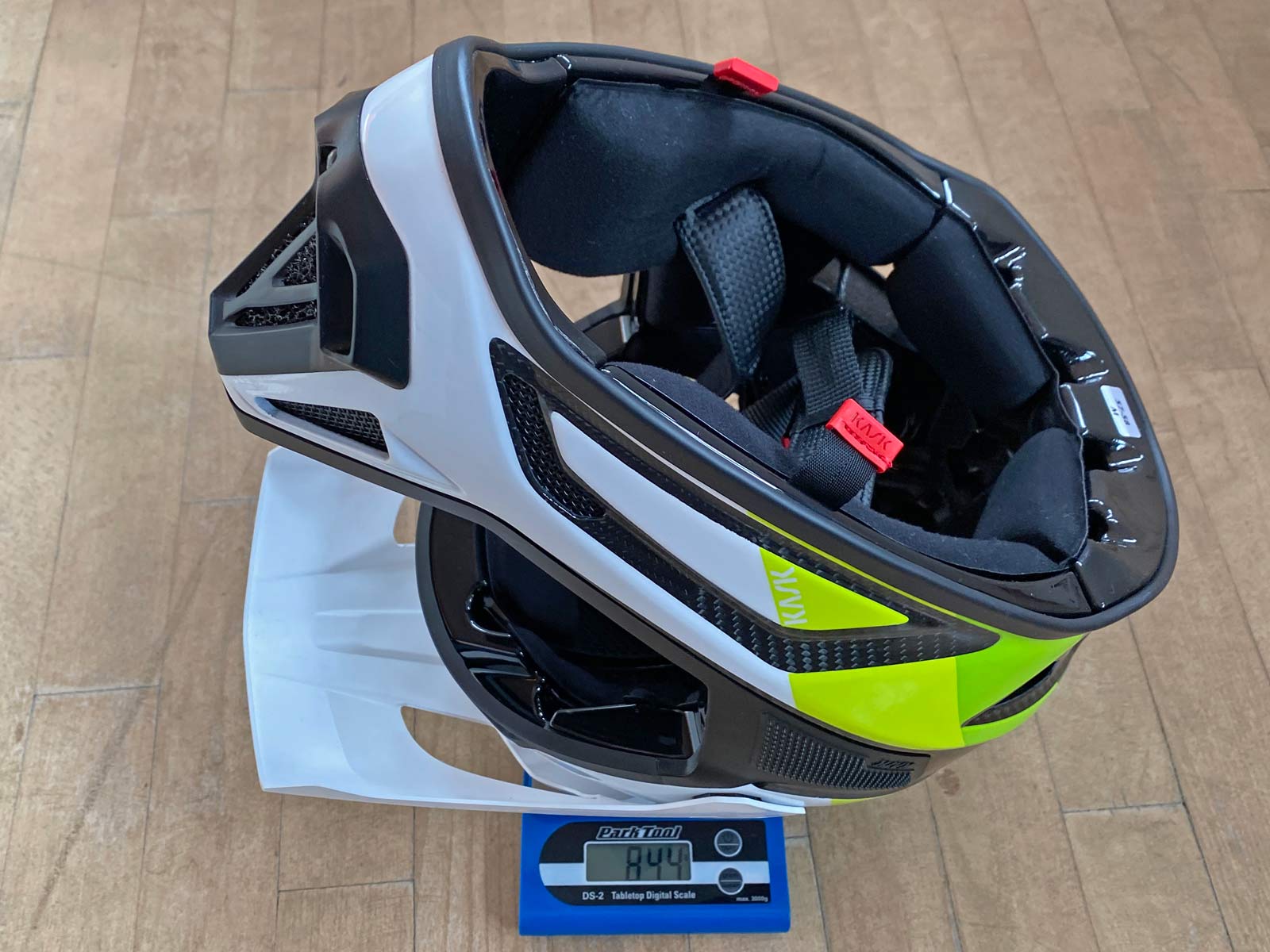 Lightest downhill online helmet