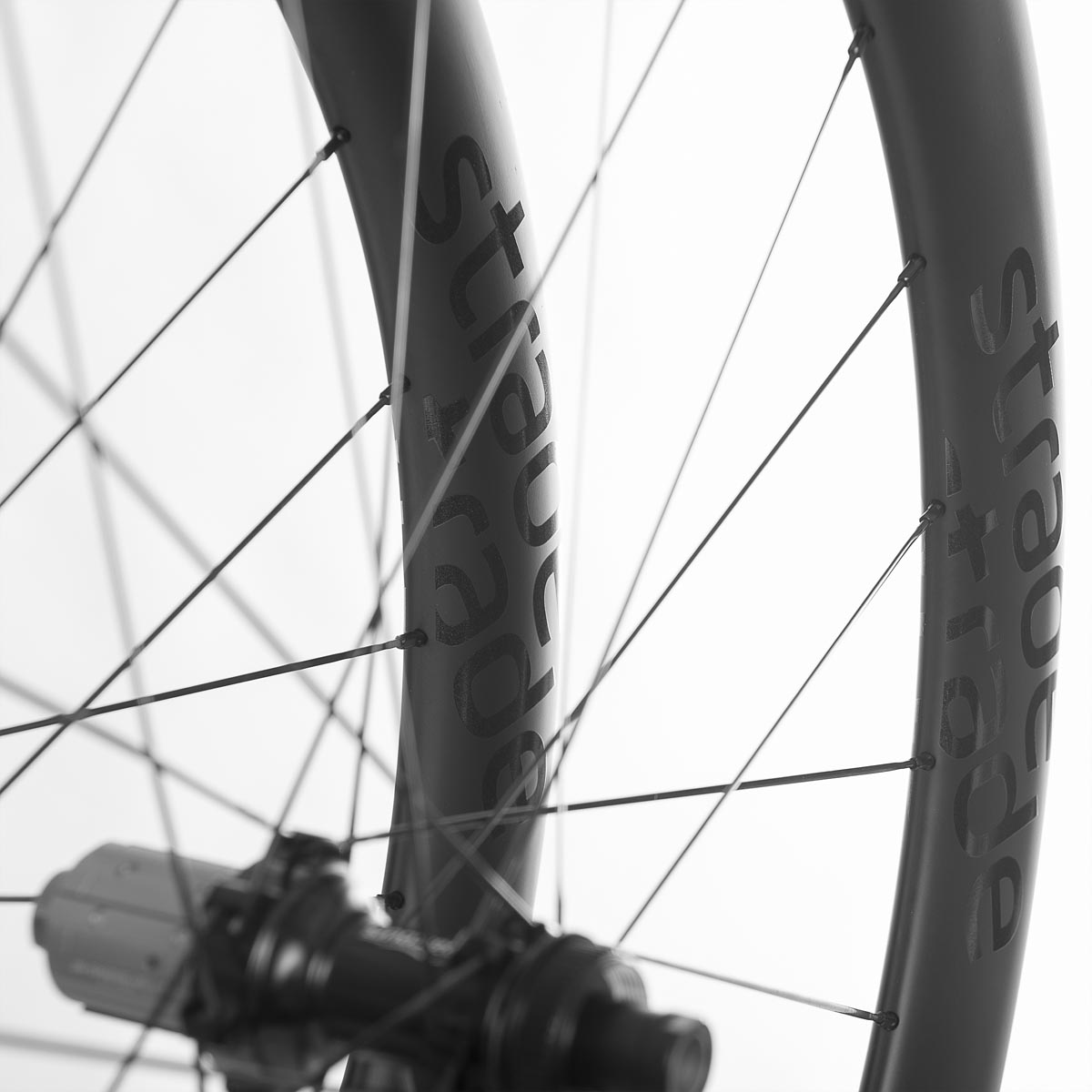 Parcours Strade carbon wheels are aerodynamically optimized for 28mm tires & affordable