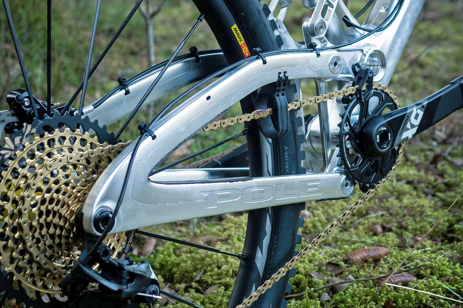 Pole Stamina 140 & 180 mountain bikes, made-in-Finland CNC-machined alloy full-suspension trail enduro MTB update dogbone