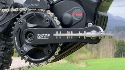 Found: Tatze Blade flat pedals are just 3mm thick, w/bearing housed in custom crank arm