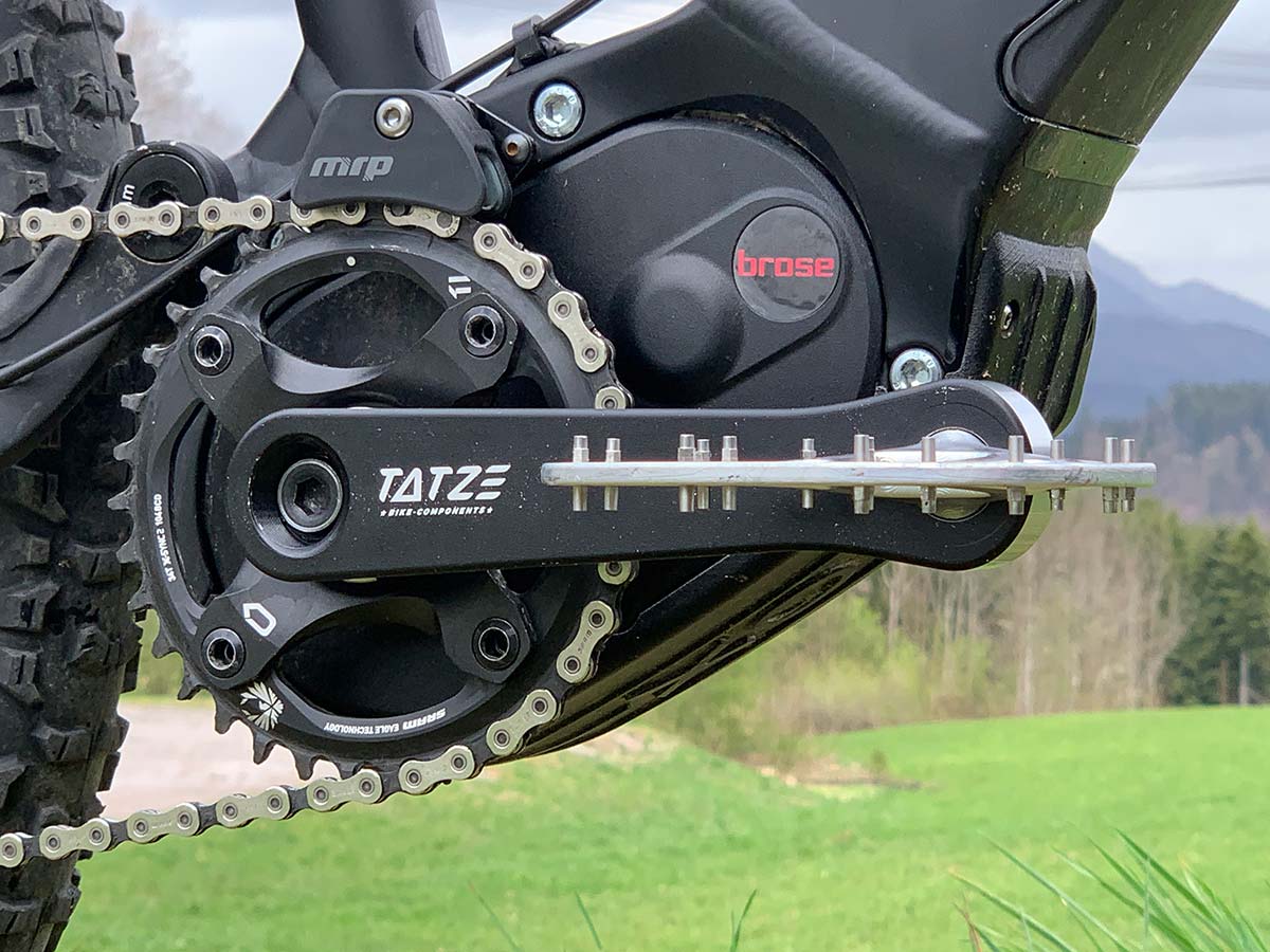 Konserveringsmiddel Akkumulering Supermarked Found: Tatze Blade flat pedals are just 3mm thick, w/bearing housed in  custom crank arm - Bikerumor