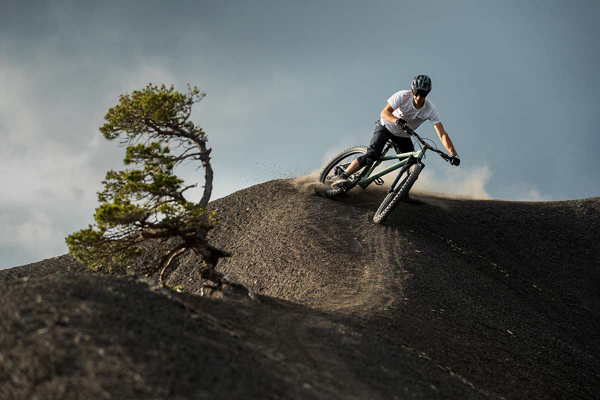 commencal's alex rudeau introduces new meta ht am hardtail all mountain bike for 2021