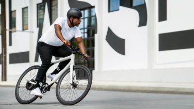 Gogoro Eeyo 1 lands in the U.S. with ultra-light 26lb city e-bike without a seat tube