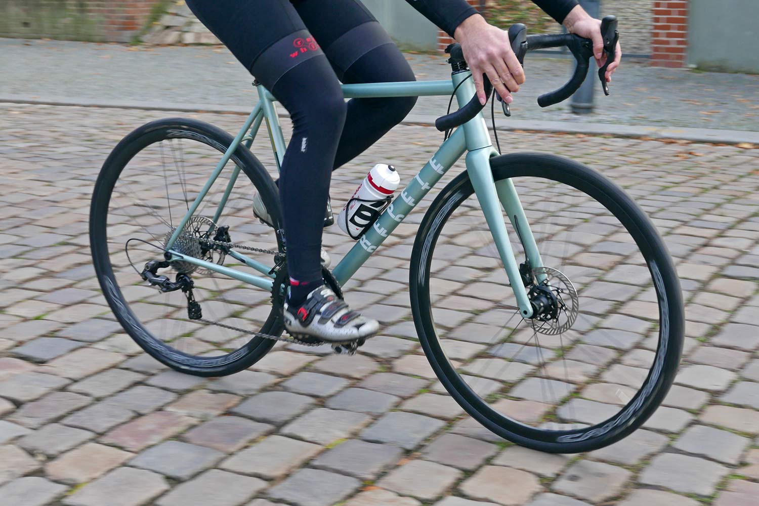 Repete, Czech handmade steel road & gravel bikes, Repete Cycles relaunch custom bikes made in Prague