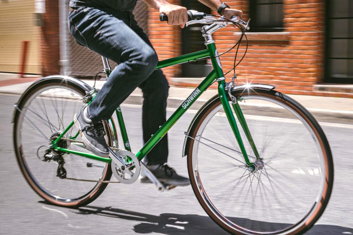 Schwinn Collegiate 125th anniversary US-made commuter bike, US made by Detroit Bikes, in Campus Green