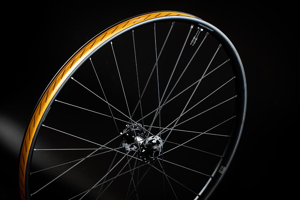 V2 Nukeproof Horizon Wheelset quick off the mark w/3.52 degree engagement,  plus V2 Neutron too! - Bikerumor