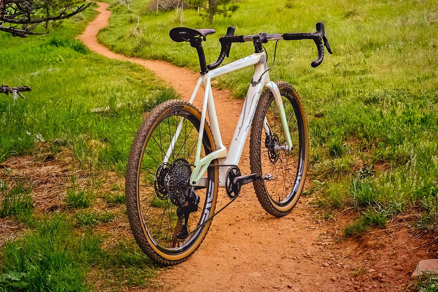 allied able gravel bike