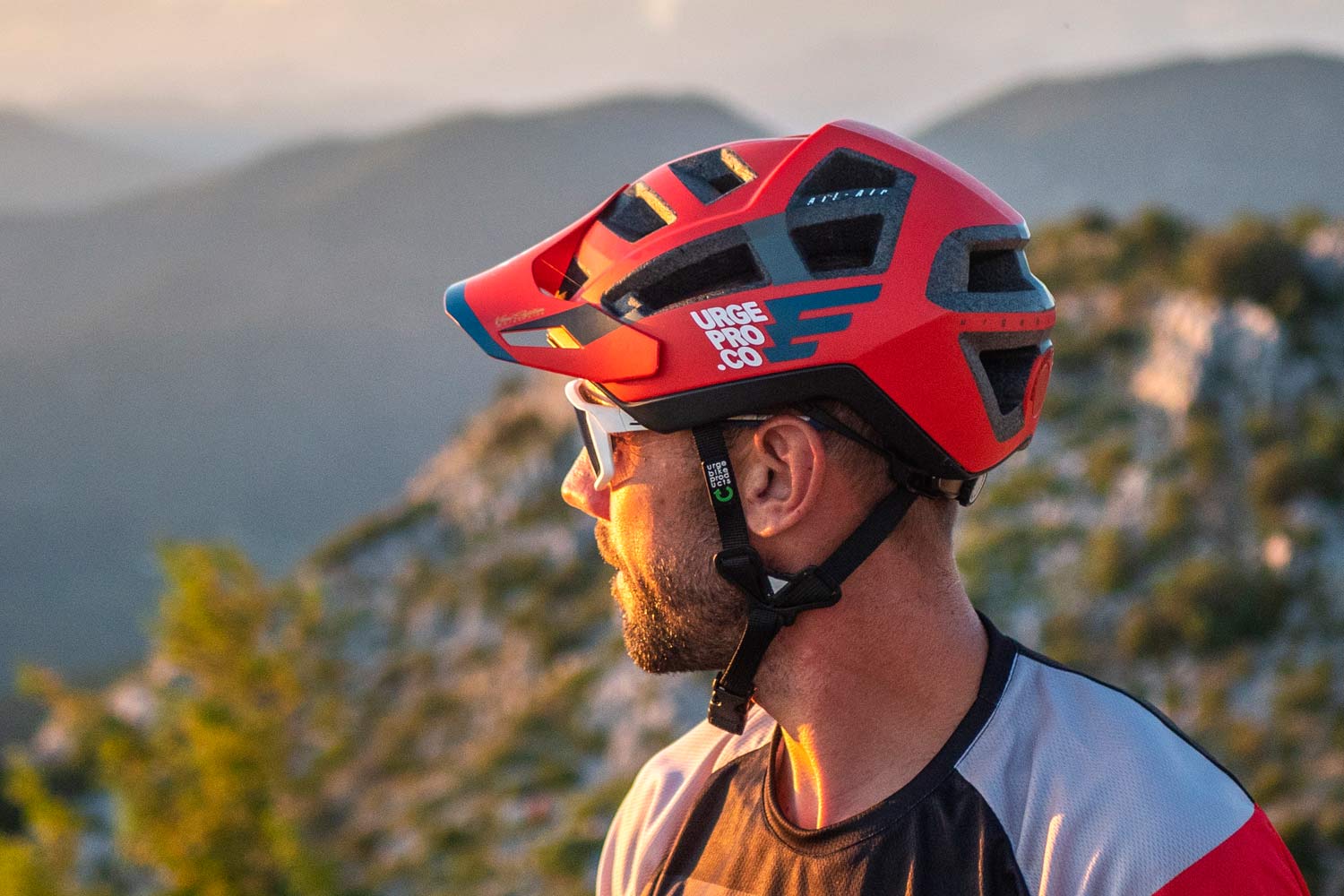 Urge All-Air all-mountain bike helmet, affordable extra ERT impact rotation reduction protection tech