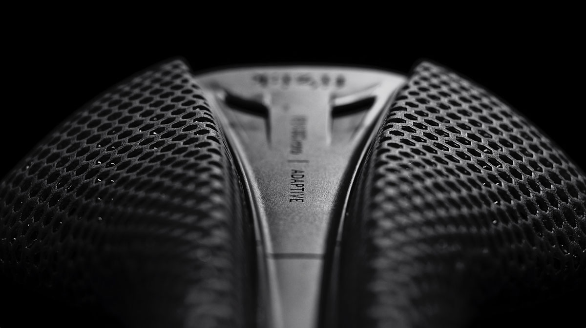 Fizik Antares R1 Versus Evo Adaptive Saddle - Black