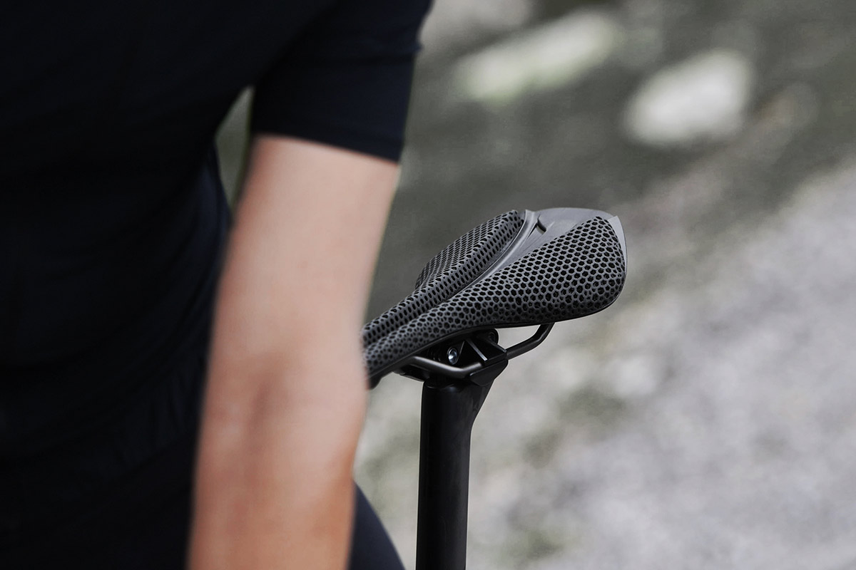 3D-printed Fizik Antares Versus Evo R1 & R3 saddles hit the road