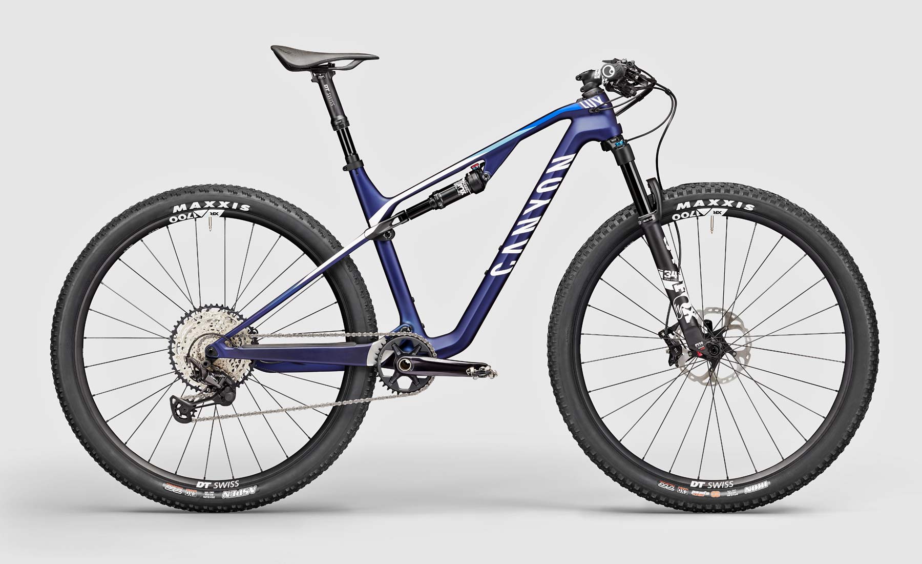 2021 Canyon Lux CF XC mountain bike, 100mm carbon 29er cross-country race MTB, 7