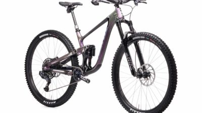 Kona goes Supreme with the 2021 Process 134 29 offering a carbon-rich, wireless build