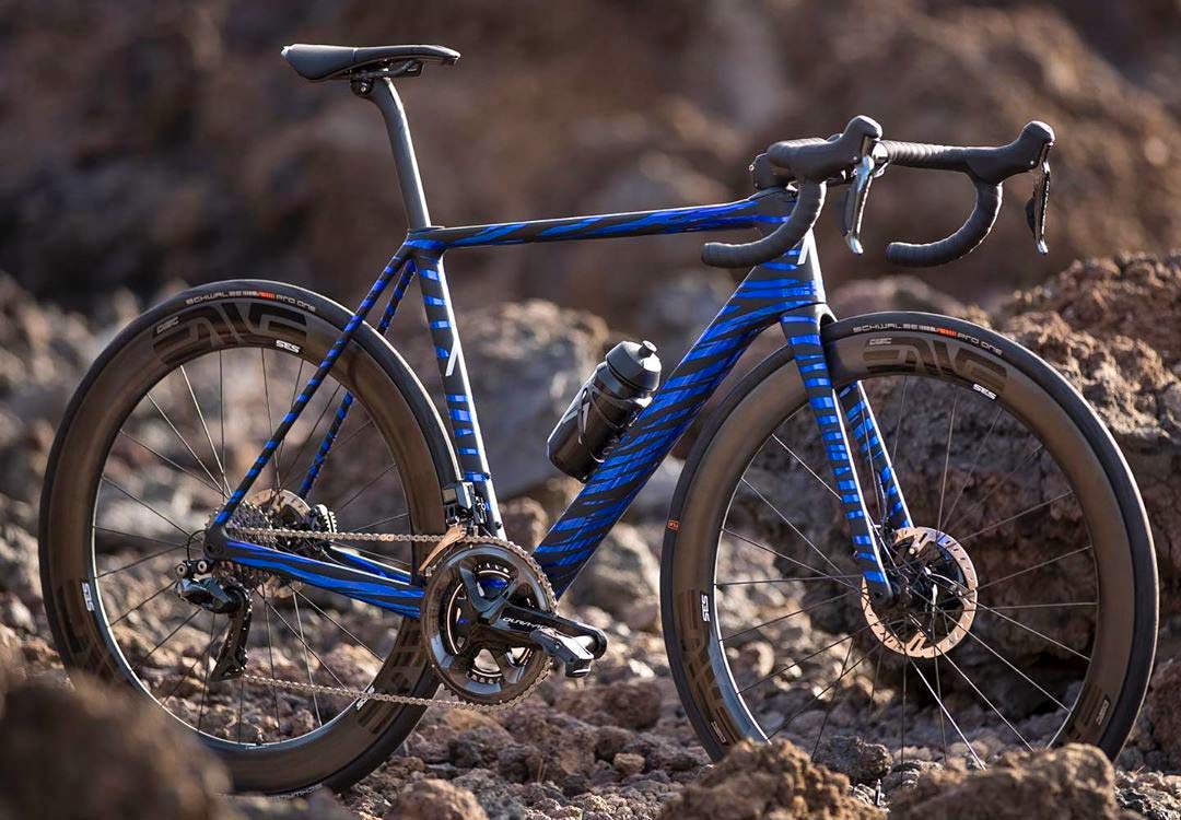 A_bikes, a new carbon road bike of Basso and Contador, blue camo