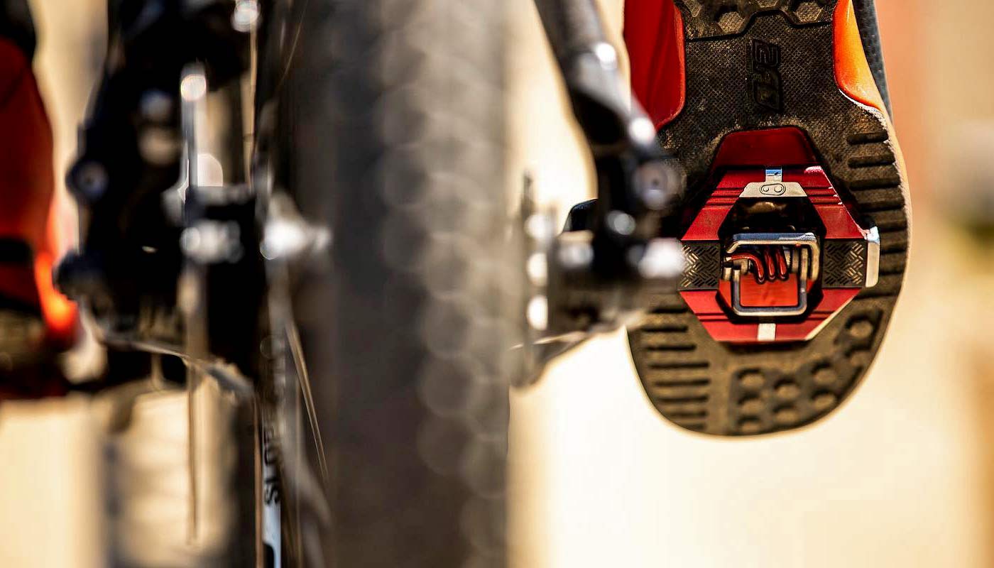 Minefield feasible Slum Crankbrothers gives away new Candy 2 Red pedals for easy access on your  trails - Bikerumor