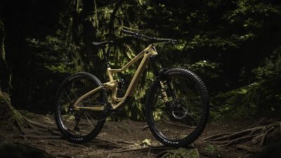4th Generation Devinci Troy adds more 29″ tire clearance, new geometry, updated frame & more
