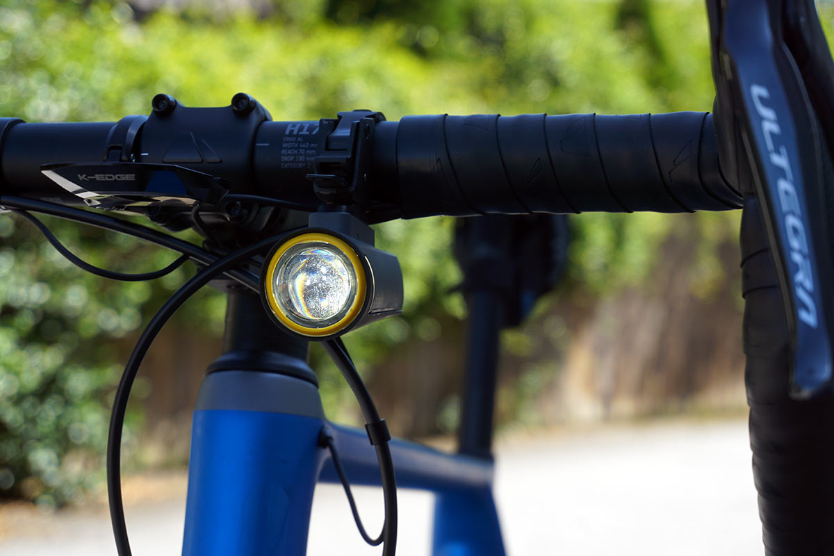 kryptonite incite x3 bike light is great for daytime visibility in bright sunlight so traffic can see you riding your bicycle