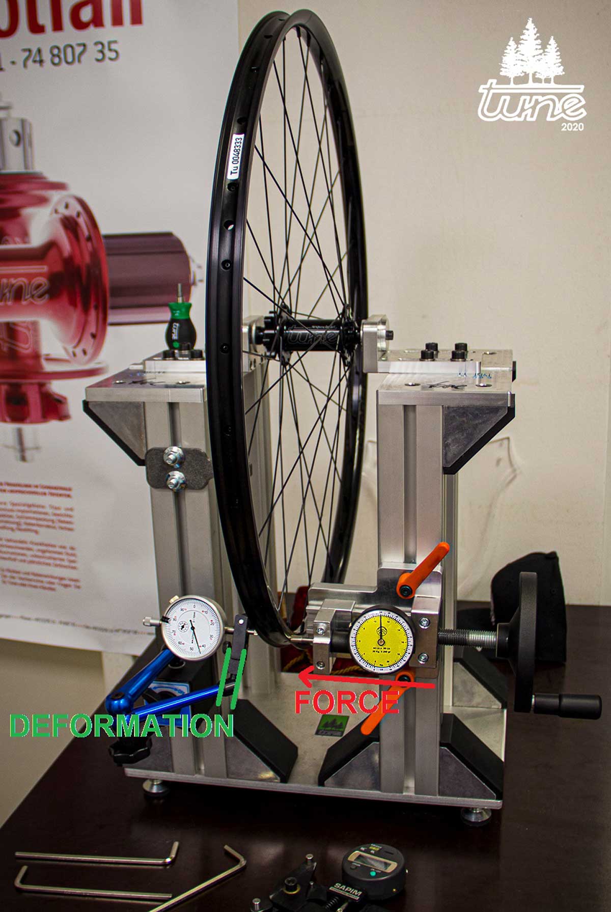 20% higher lateral stiffness for boost hub measured on tunes stiffness test bench