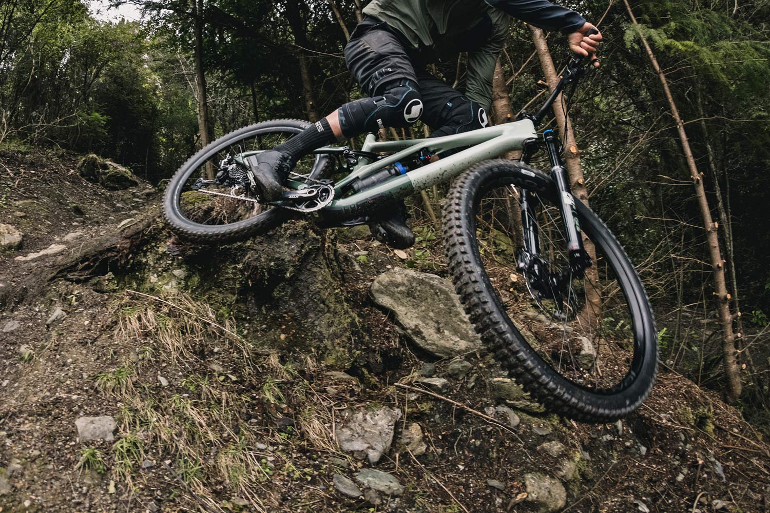 2020 specialized stumpjumper comp alloy 29