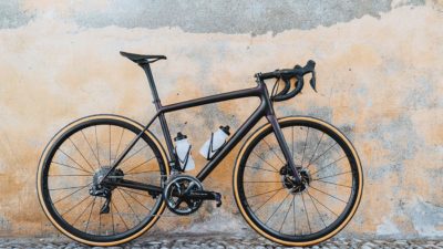 585g Specialized Aethos is the newest World’s Lightest Road Bike.