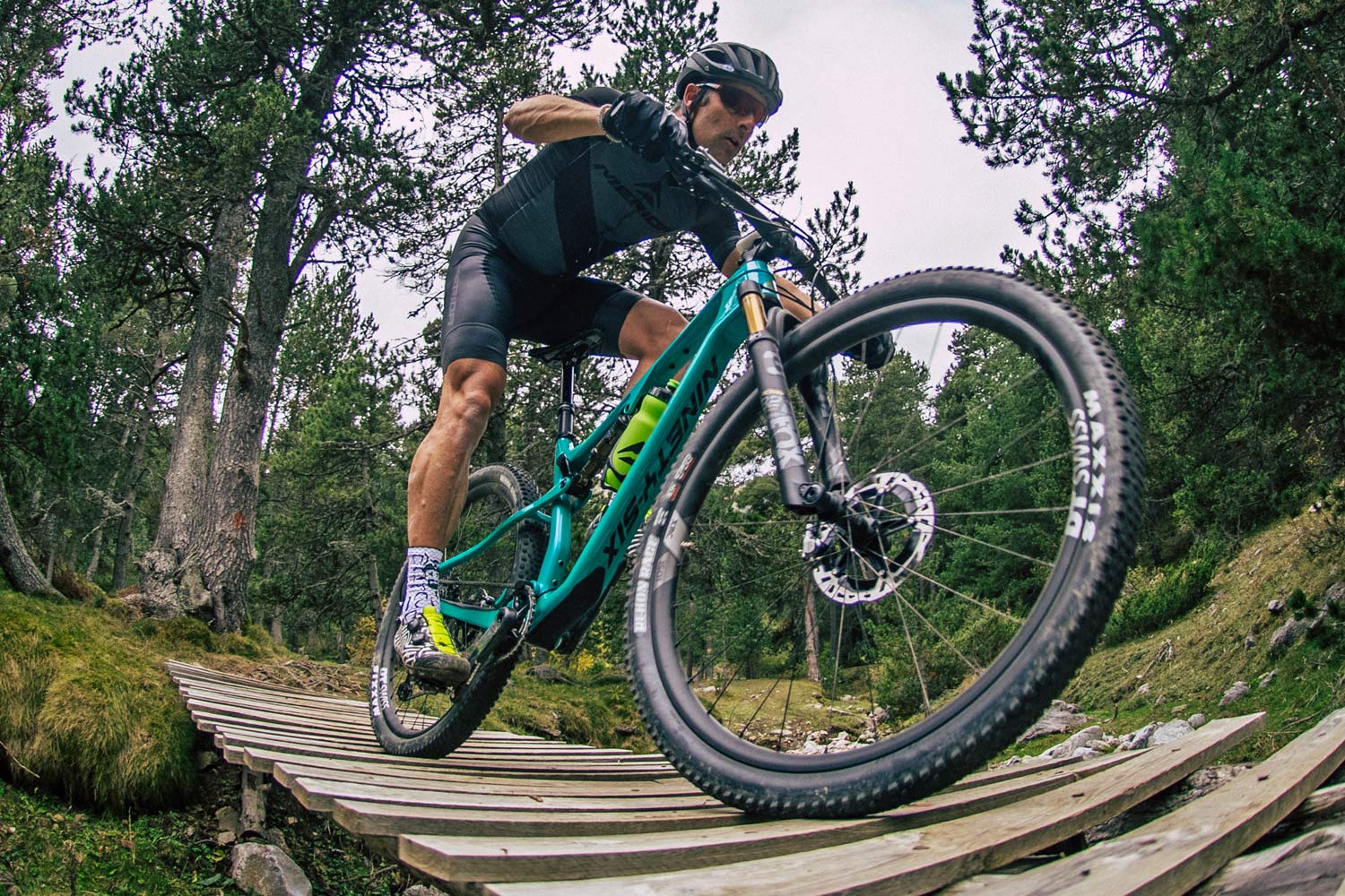 2021 Merida Ninety-Six XC mountain bike, lightweight carbon cross-country race OR light trail mountain bike