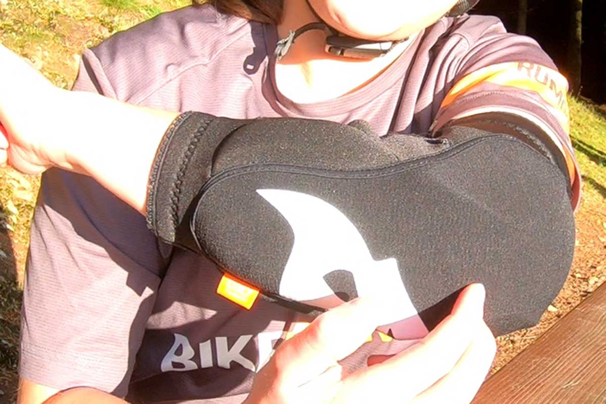 bluegrass solid d3o elbow pads for enduro mountain biking