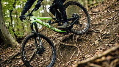 2021 Canyon Spectral 29 CF reshaped as lighter, more capable, adjustable do-it-all carbon trail bike