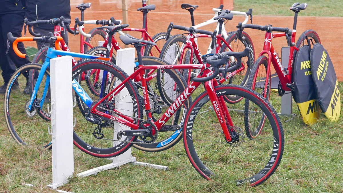 Challenge Pro-only Team Edition Red limited cyclocross tubulars, World Cup team