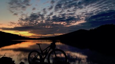 Bikerumor Pic Of The Day: Early Morning in Tanzania